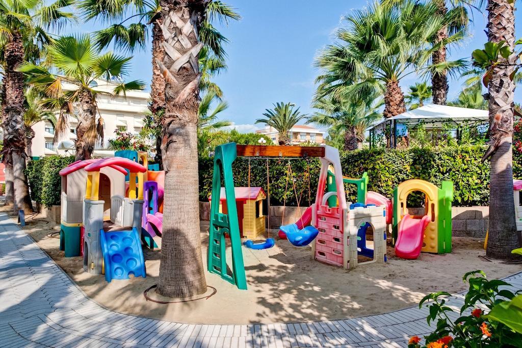 Hotel Europa Beach Village Giulianova Eksteriør billede
