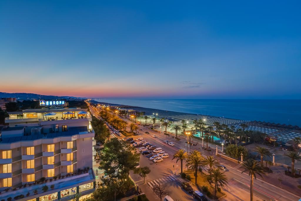 Hotel Europa Beach Village Giulianova Eksteriør billede