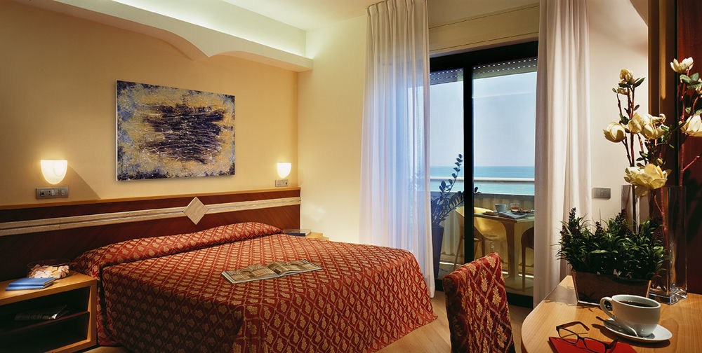 Hotel Europa Beach Village Giulianova Eksteriør billede