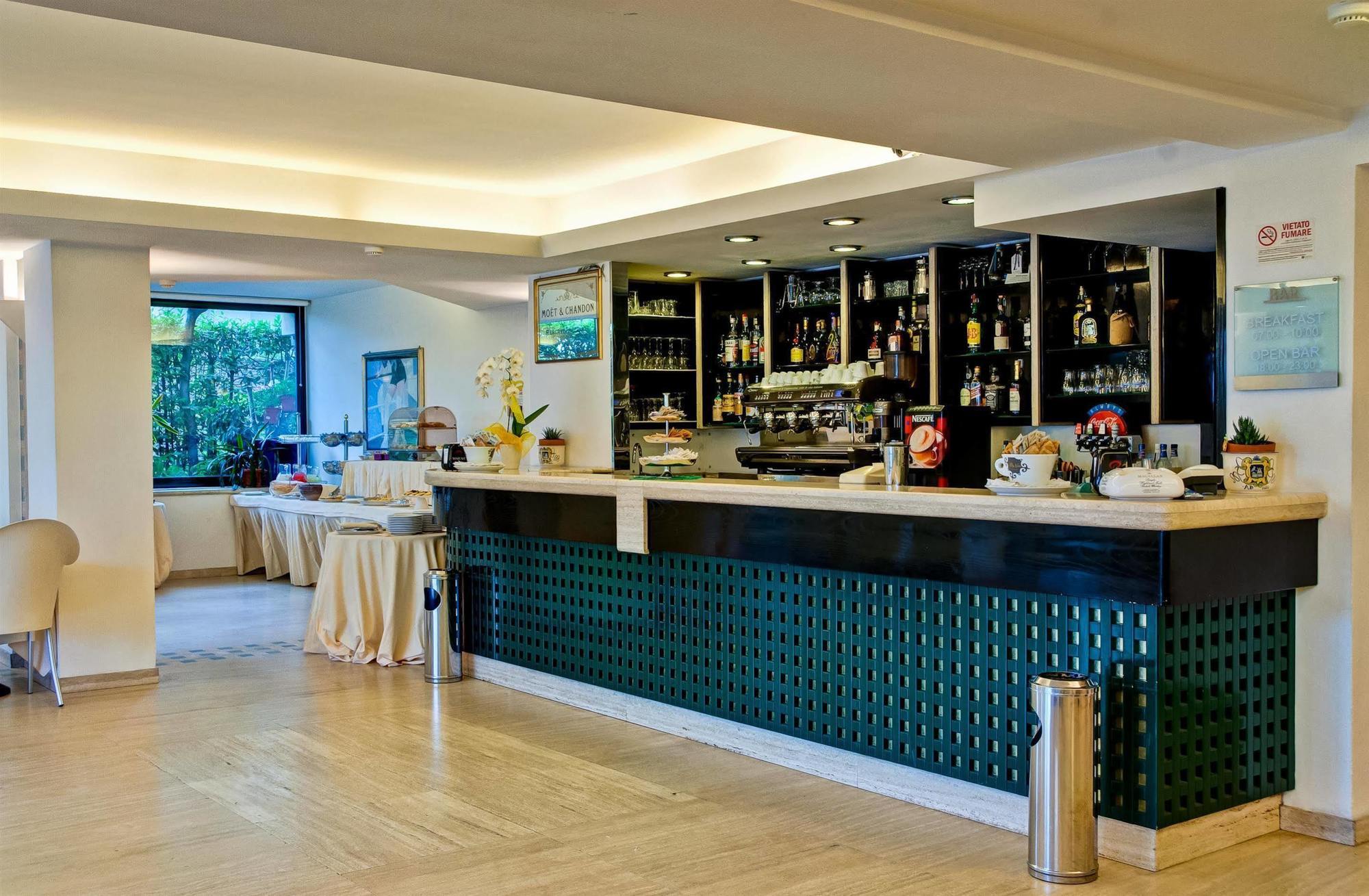 Hotel Europa Beach Village Giulianova Eksteriør billede