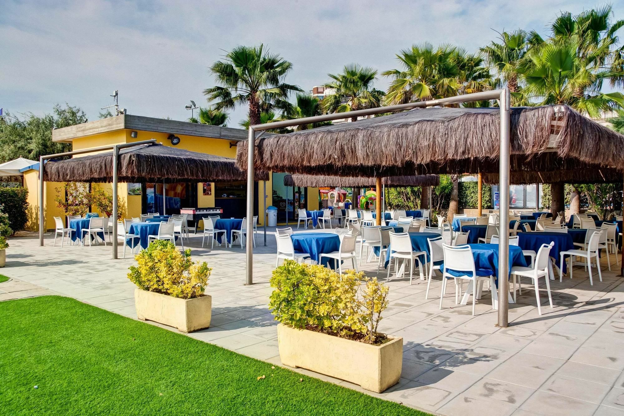 Hotel Europa Beach Village Giulianova Eksteriør billede